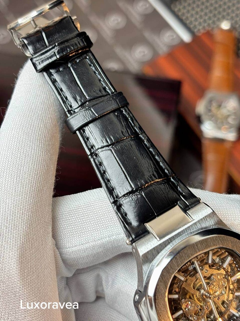 Patek Philippe Nautilus Automatic — Belt