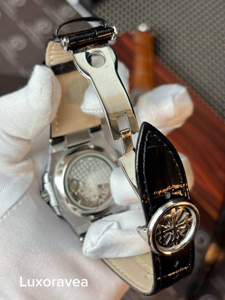 Patek Philippe Nautilus Automatic — Belt