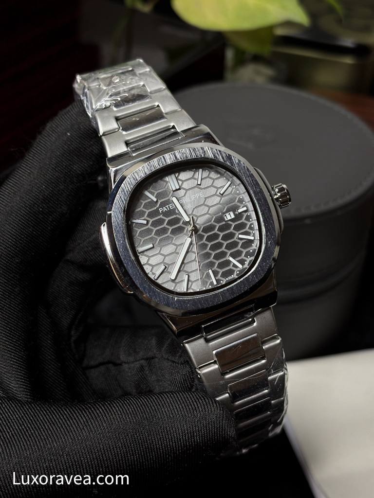 Patek Nautilus Honeycomb Grey Dial Sweep