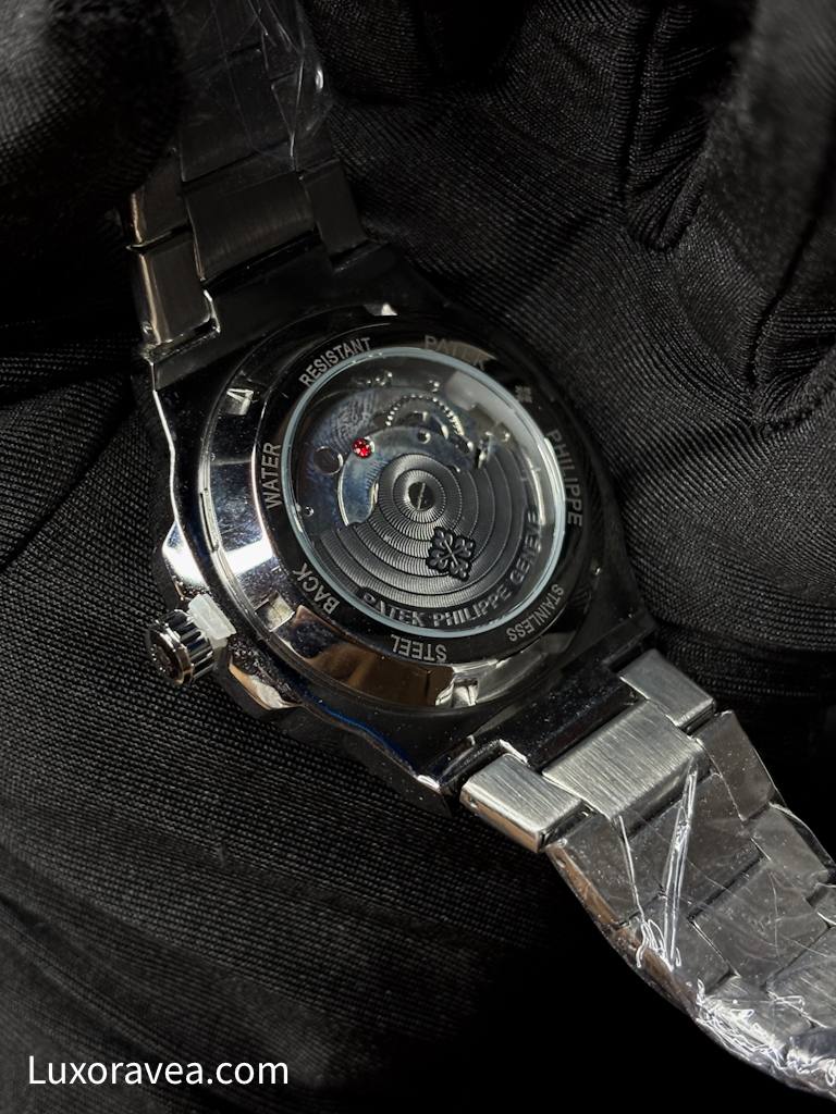 Patek Nautilus Honeycomb Grey Dial Sweep