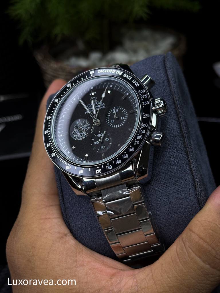 Omega Speedmaster Professional Moon Mission  